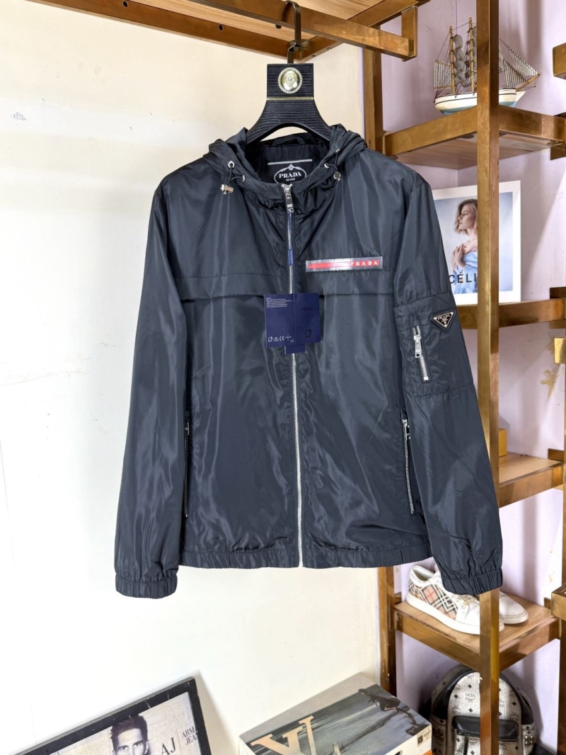 Pra*a outwear